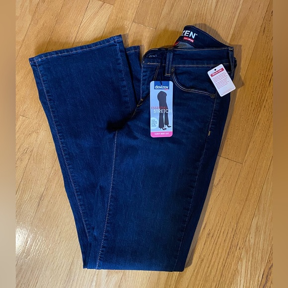 Denizen from Levi's Denim - Levi’s Denizen Curvy Boot Cut Jeans sz 2